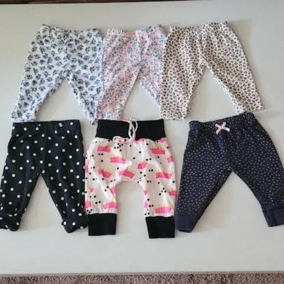 Bundle of girls clothes 3mo - description of each item below - Picture 2 of 8